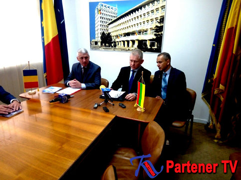 VIDEO. Excelența Sa Domnul Arvydas POCIUS, Ambasadorul Republicii Lituania în vizită de lucru  în judeţul Dâmboviţa