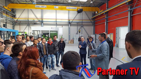 Preşedintele CJ, Adrian Ţuţuianu şi 45 de studenți, în vizită de lucru la două societăţi comerciale din orașul Titu