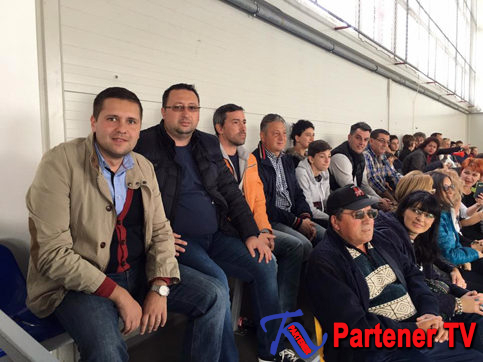 Campionatul Naţional de Baschet U13 de la Pucioasa i-a adus în tribune şi pe primarul Constantin Ana şi vicepreşedintele CJ, Corneliu Ştefan