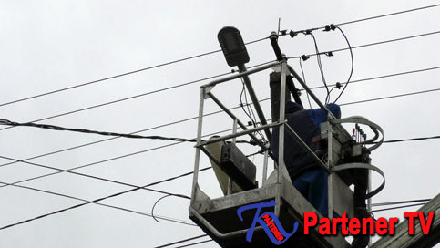 VIDEO. Iluminat public  ultramodern, cu LED-uri,  în comuna Voineşti