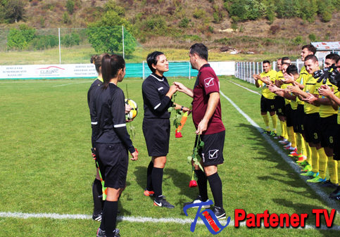 VIDEO. Partida de fotbal dintre Jandarmeria Dâmboviţa şi Cetatea Târgovişte 1396, un exemplu  de fair-play