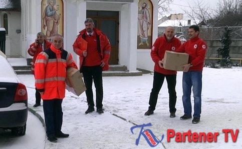 5 decembrie, celebrăm voluntariatul şi să vorbim despre  voluntarii Crucii Roşii  Dâmboviţa