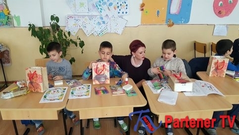 Deputatul Claudia Gilia , mesaj de Ziua Mondială a Educaţiei