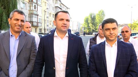 VIDEO.  O nouă parcare modernă, dată în folosinţă pe  strada Urmuz din Târgovişte