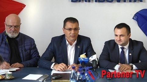 VIDEO. La Târgovişte,  vicepreşedintele  Comisiei SRI , deputatul Marian Cucşa a spus că  Dosarul Microsoft   ce îl vizează pe  Călin Popescu  Tăriceanu, este o făcătură