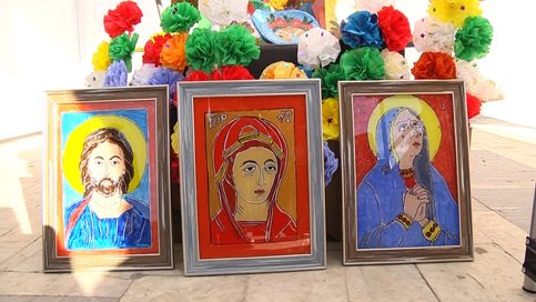 VIDEO. La Târgovişte,  Ziua Internaţională a Persoanelor cu Dizabilităţi  marcată printr-o expoziţie inedită