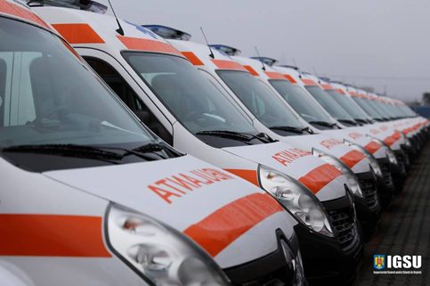 Serviciul de Ambulanţă Judeţean Dâmboviţa  primeşte  opt ambulanţe noi