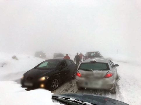 MINISTRUL TRANSPORTURILOR, ROVANA PLUMB A DISPUS MĂSURI DE URGENŢĂ PE DJ 714 MOROENI-ZĂNOAGA-PADINA-PEŞTERA