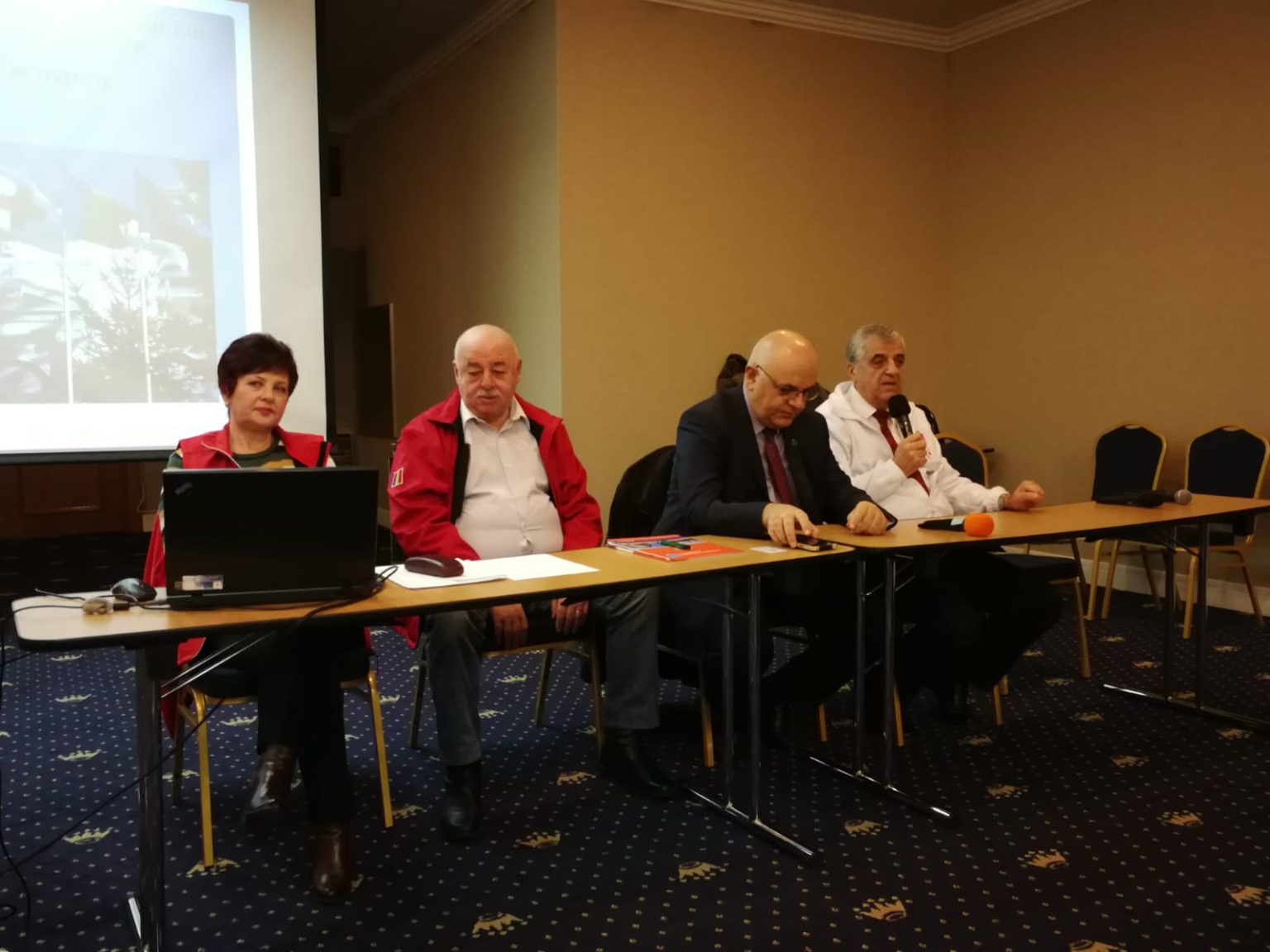 VIDEO. Seminarul de instruire a preşedinţilor subfilialelor Crucii Roşii Dâmboviţa