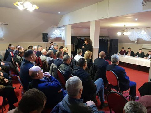 VIDEO. Ministrul Rovana Plumb, preşedinte interimar PSD Dâmboviţa, întâlniri cu activul de partid din zona Băleni-Niculeşti, municipiul Târgovişte şi  Valea Dâmboviţei
