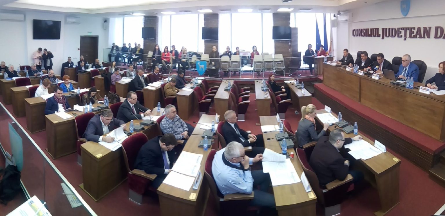 VIDEO.  La Adunarea  Generală a ACoR Dâmboviţa,  un subiect  aprins  a fost legat de   inechităţile dintre comune şi oraşe/municipii