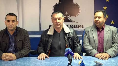 VIDEO.  Preşedintele Nicolae Păun şi  preşedintele   Tudorică  Răducanu au dat startul reorganizării Partidei Romilor Pro Europa Dâmboviţa