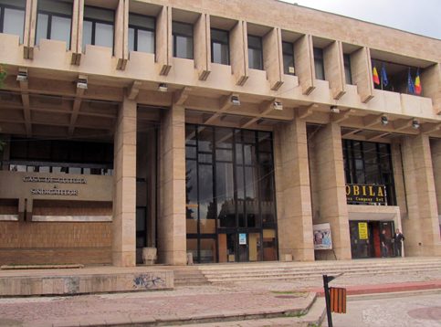 Primăria  Târgovişte  demarează  procedura  de expropriere pentru cauză de utilitate publică  a imobilului Casa  de Cultură  a Sindicatelor