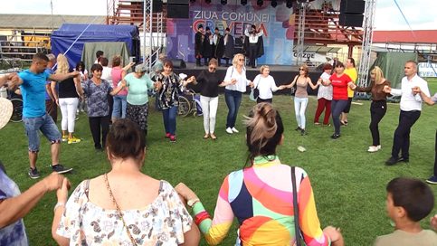 VIDEO. Comuna Crevedia  în straie de sărbătoare