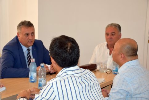 Investitori chinezi la discuţii  cu reprezentanţii  CJ Dâmboviţa