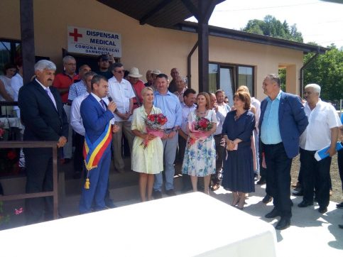 VIDEO. S-a inaugurat Dispensarul  în comuna Moroeni, investiţie cu bani de la bugetul local şi  din sponsorizări