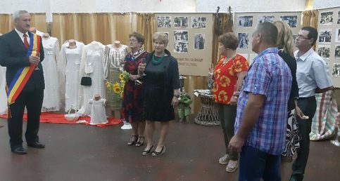 VIDEO. “Tradiţie şi modernism  în nunta  românească”, cuplurile longevive sărbătorite  pentru fidelitate