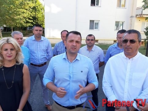 VIDEO. O nouă parcare modernizată în microraionul 3 al municipiului  Târgovişte