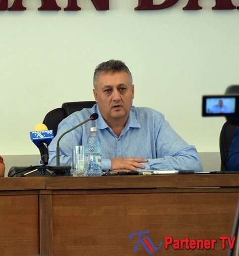 VIDEO.  CJ Dâmboviţa  încearcă să ţină sub control   graficul investiţiilor