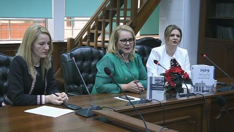 VIDEO. Centenarul Votului Universal Masculin în România a fost tema Cercului de Drept Constituţional şi Instituţii Politice “Maurice Duverger” la Facultatea de Drept şi Stiinţe Administrative din cadrul Universității Valahia Târgovişte