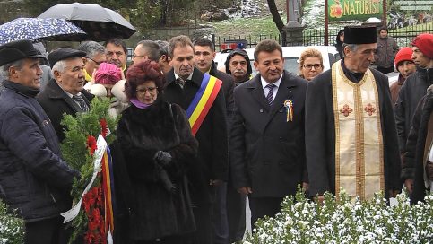 VIDEO. Oraşul Fieni a sărbătorit cum se cuvine 1 Decembrie: ceremonial religios şi concursul culinar “Polonicul de aur”