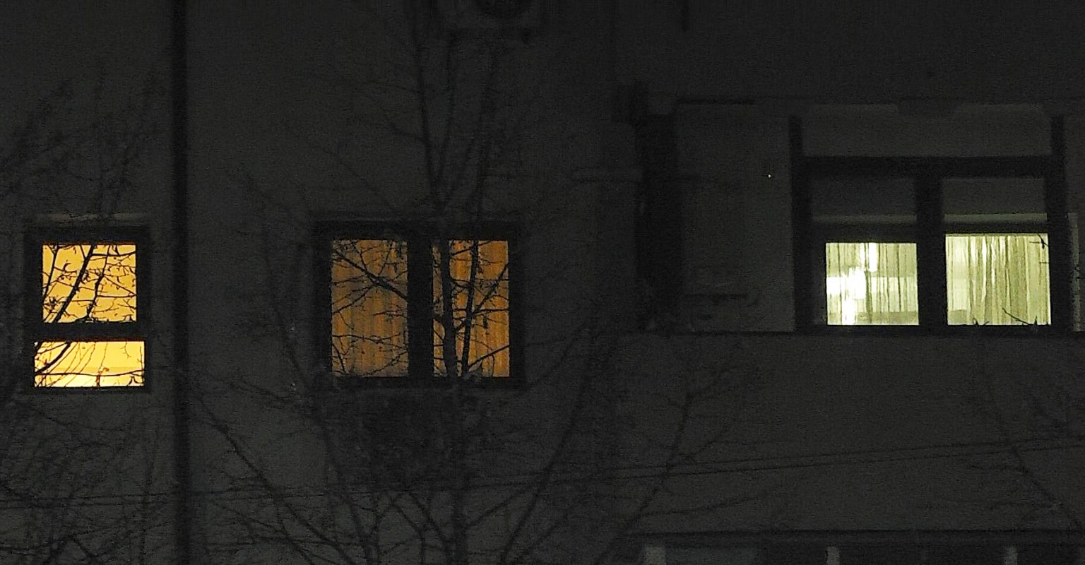 Mirosuri ciudate pe bani publici şi plăceri personale de lux