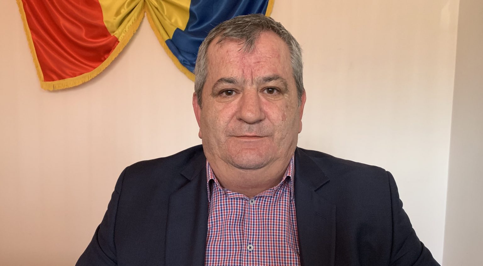 Văcărești: Respectați distanțarea socială, pentru siguranța dumneavoastră, rămâneți în casă!