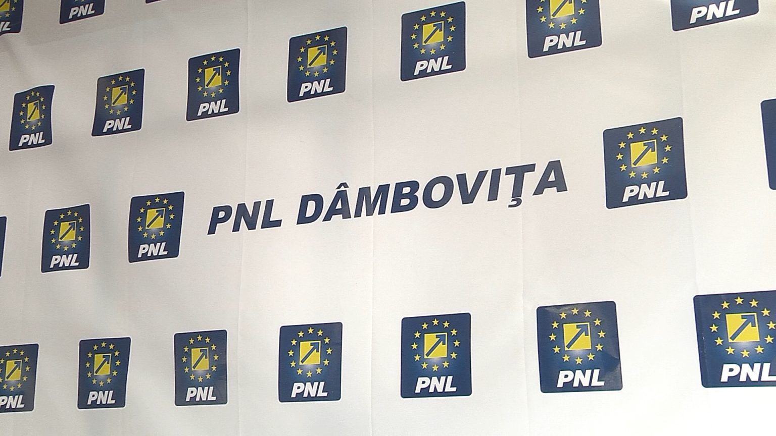 PNL DÂMBOVIȚA: PSD Dâmbovița aruncă invective și neadevăruri în spațiul public față de opțiunea demnă și onorabilă pe care a avut-o actualul edil al comunei Odobești, Alecu Nicolae