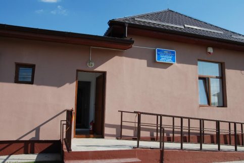 VIDEO. Centrul de zi de la Poiana și-a deschis porțile pentru cei 20 de copiii aflați în situații de risc