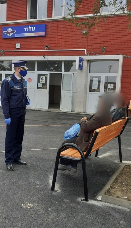 Polițiștii au luat la verificat stațiile CFR și trenurile