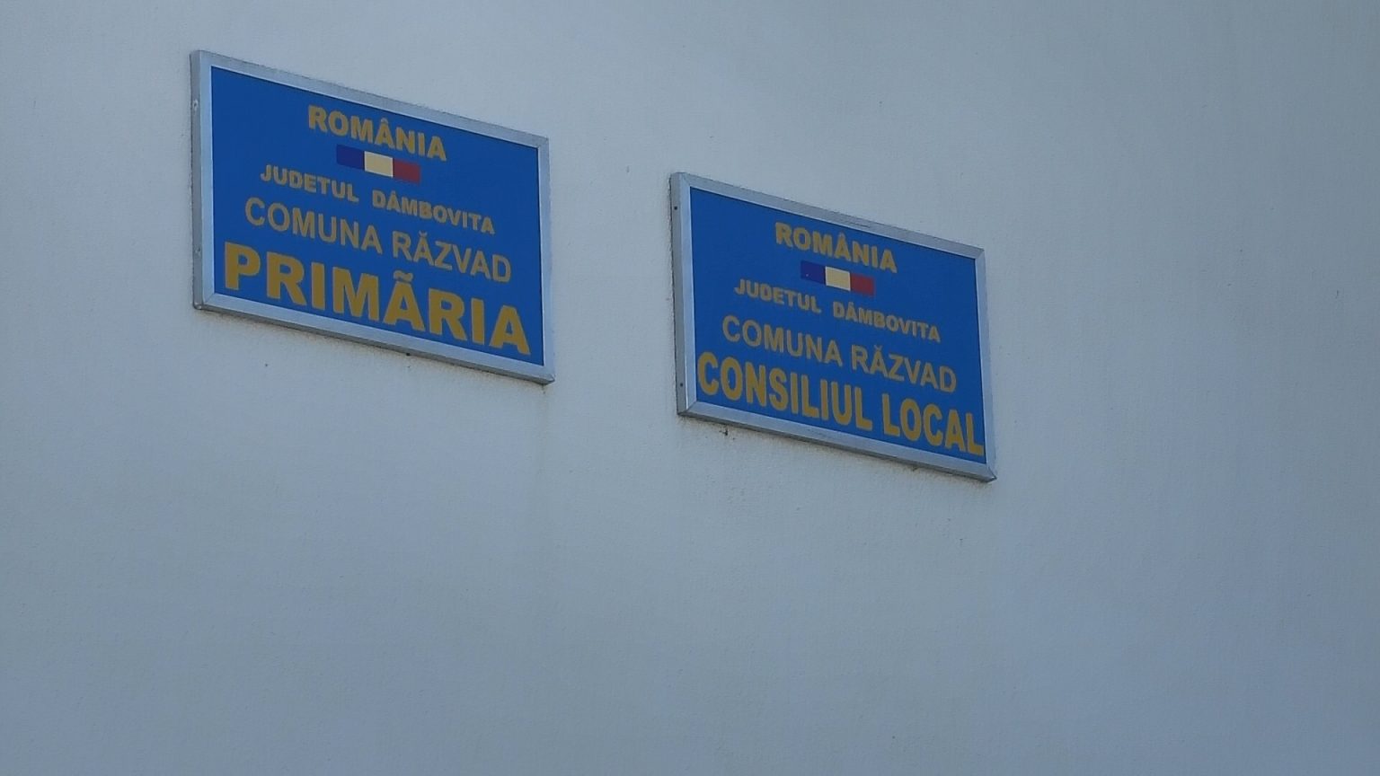 Administrația de la Răzvad a obținut finanțare pentru 16 stații de reîncărcare a vehiculelor electrice