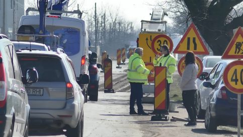 S-a dat startul lucrărilor pe DJ 711 Ulmi – Comișani – Băleni. VIDEO