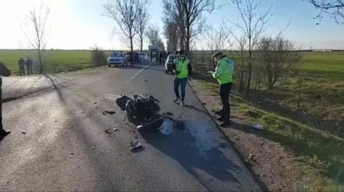 MOTOCICLIST ACCIDENTAT GRAV ÎN COMUNA CORBII MARI.VIDEO