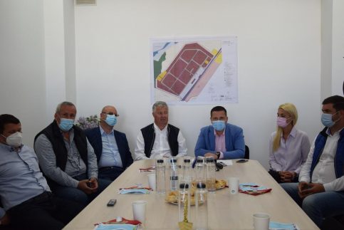 La Parcul Industrial Priboiu, conducerea CJ Dâmboviţa căută soluții pentru a înființa depozite cu temperatură controlată care să răspundă nevoilor agricultorilor dâmbovițeni