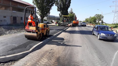 Continuă lucrările de reabilitare pe strada Șoseaua Găești. VIDEO