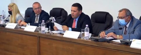 Se convoacă Consiliul Judeţean Dâmboviţa, la iniţiativa preşedintelui consiliului judeţean, în şedinţă extraordinară, cu convocare de îndată, miercuri, 06.10.2021, ora 14.00