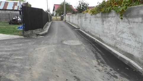În Romlux s-a finalizat prima investiție majoră din istoria acestui cartier, 2 km de străzi asfaltate.VIDEO