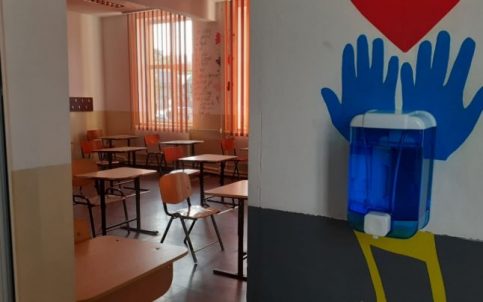 1.140 de angajați din sistemul de învățământ și 2.634 de elevi și preșcolari  sunt infectați, potrivit Ministerului Educației