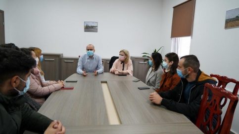 Stagiarii Programului de internship de la CJ Dâmboviţa,în vizită de lucru la LDP și Parcul Industrial Priboiu