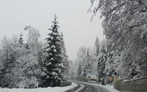 IARNA LOVEȘTE ÎN TOATĂ ȚARA, începând   de SÂMBĂTĂ, 11 decembrie