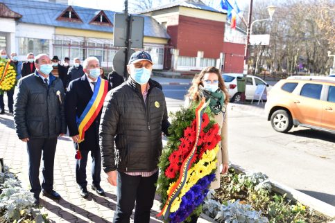 Mesajul primarului orașului Găești: La 103 ani de la înfăptuirea României Mari, îmi doresc o țară în care oamenii să se simtă respectați