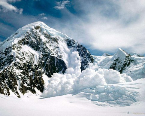 Cabană distrusă complet de o avalanșă de mari dimensiuni, nu au fost înregistrate victime
