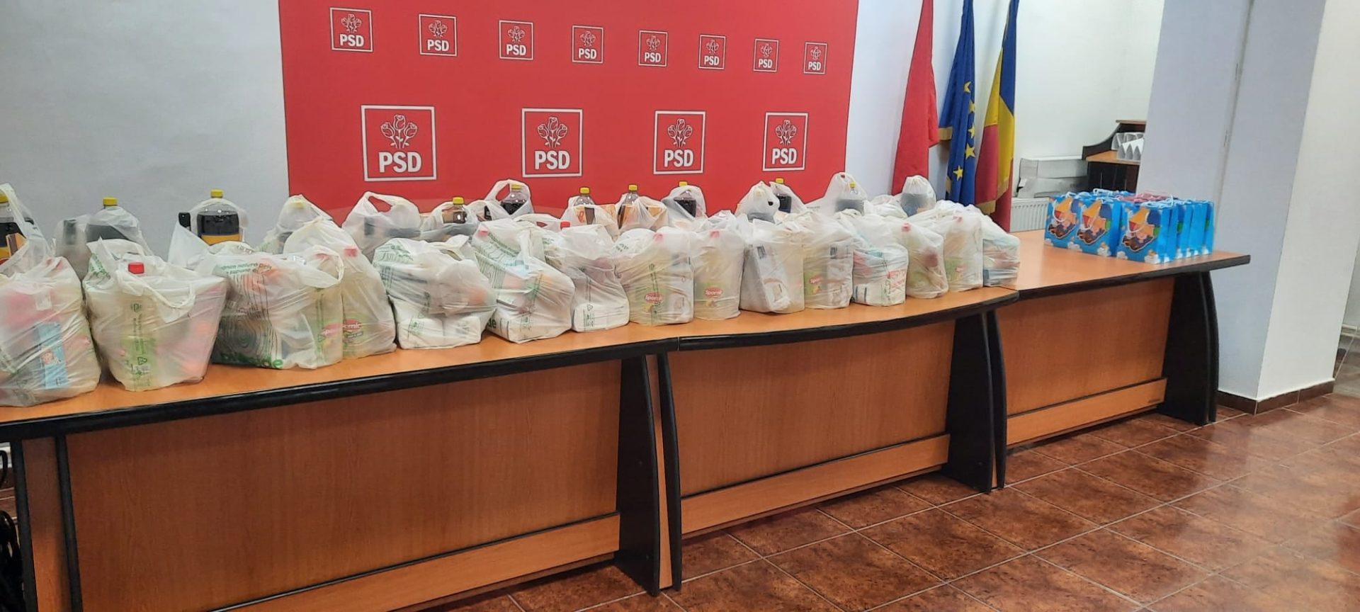 Daruri din partea OFSD Târgoviște pentru 19 copii cu rezultate foarte bune la școală