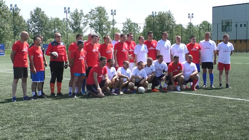 Derby-ul CJ Dâmbovița – primarii dâmbovițeni, scor final 5-2, edilii au început să strige în spirit de glumă „Să vină banii la primari „. VIDEO