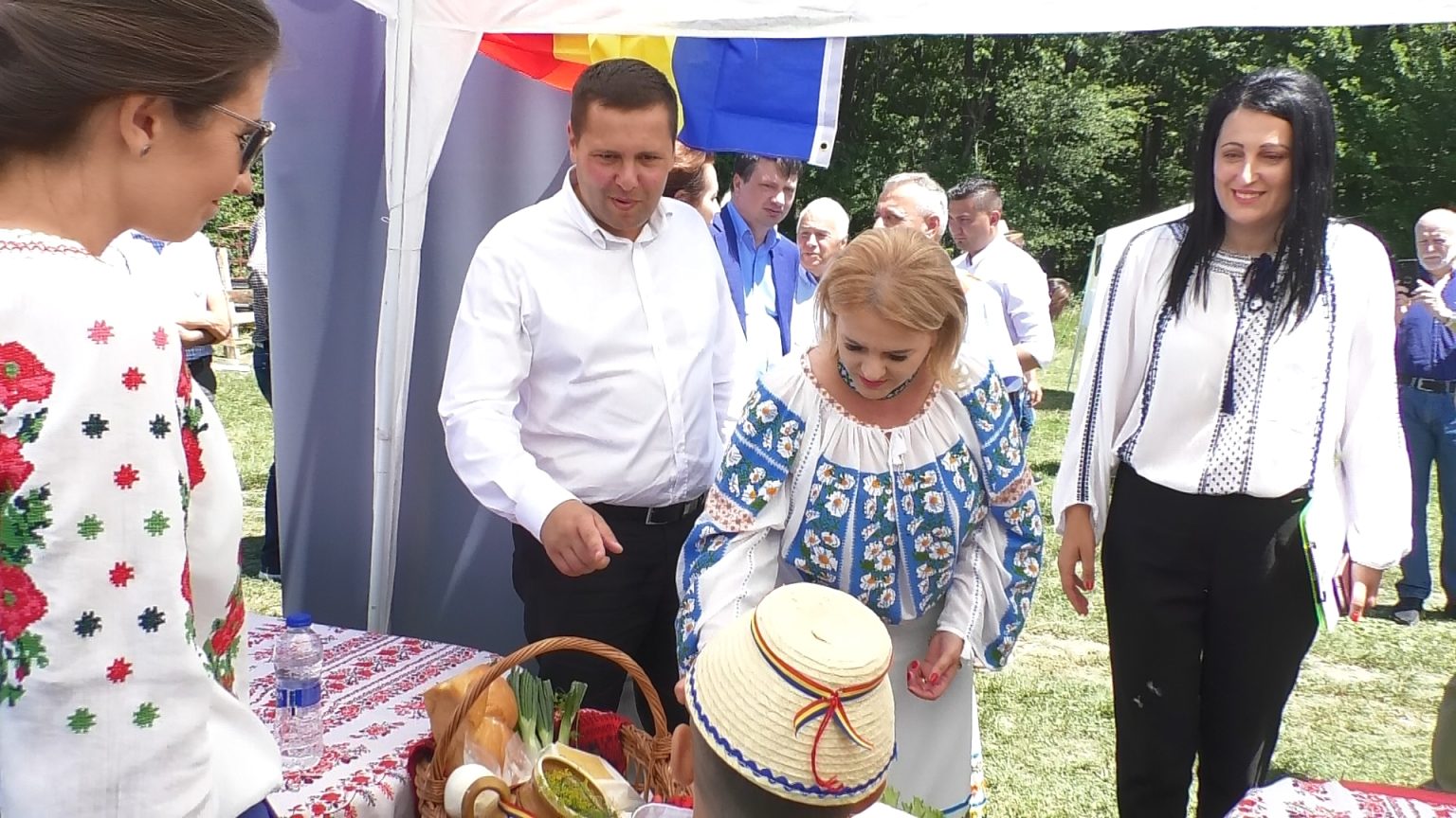 Dragomirești, promovarea produselor tradiționale și a satului dâmbovițean în cadrul Zilei Iei Românești. VIDEO