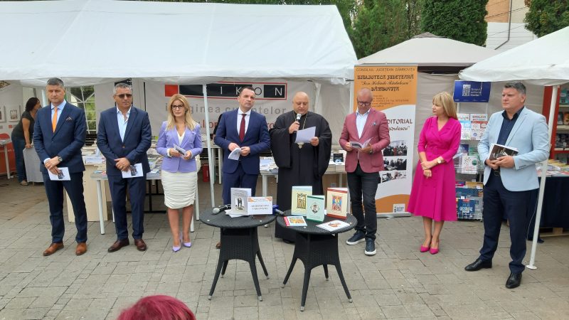 Salonul Editorial „Ion Heliade Rădulescu” la cea de-a XXI -a ediție în cadrul Zilelor Cetății Târgoviște. VIDEO