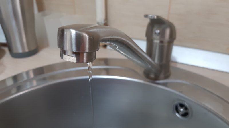 Se întrerupe furnizarea apei potabile la blocurile arondate stației de hidrofor PT2M4 din municipiul Târgoviște