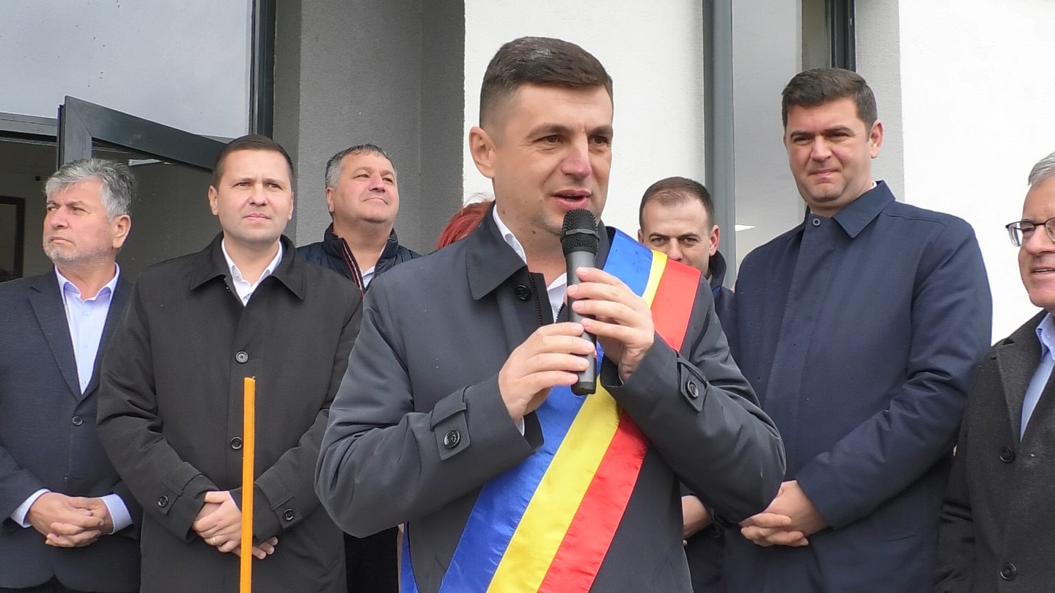 Administrația de la Corbii Mari a inaugurat alte două unită școlare moderne, Școala și Grădinița din satul Ungureni. VIDEO