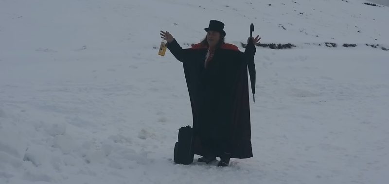 MARE ȚI-E Grădina, Doamne! Imagini de toată isprava cu turiști care pornesc pe cărările Bucegilor. VIDEO