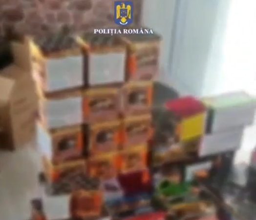 Percheziții în Târgoviște și Lungulețu, s-au  indisponibilizat 350 de kilograme de articole pirotehnice deținute ilegal.VIDEO